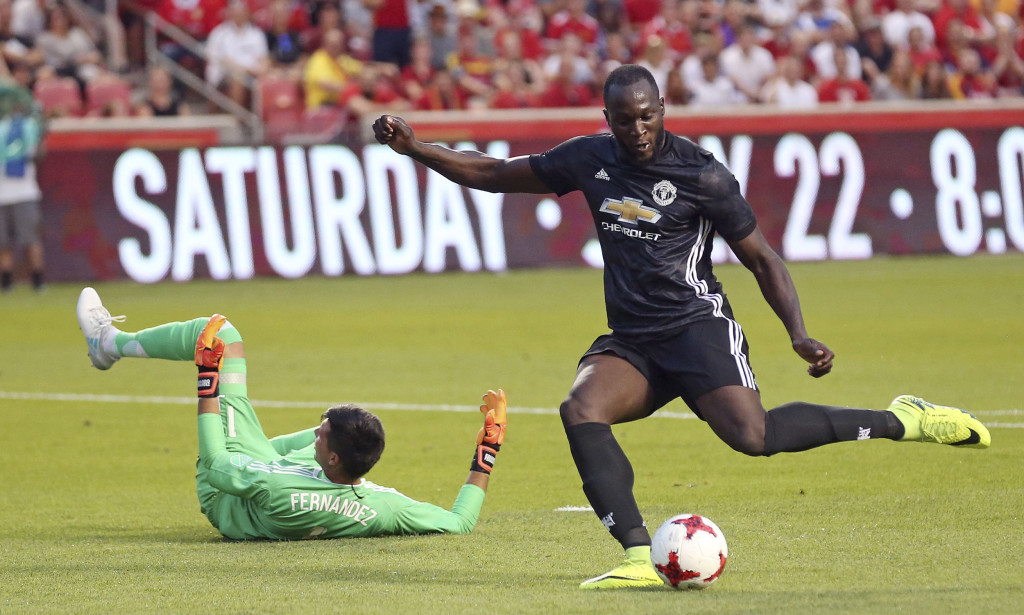 Lukaku  åpnet  scoringskontoen  i  Manchester  United-trøya